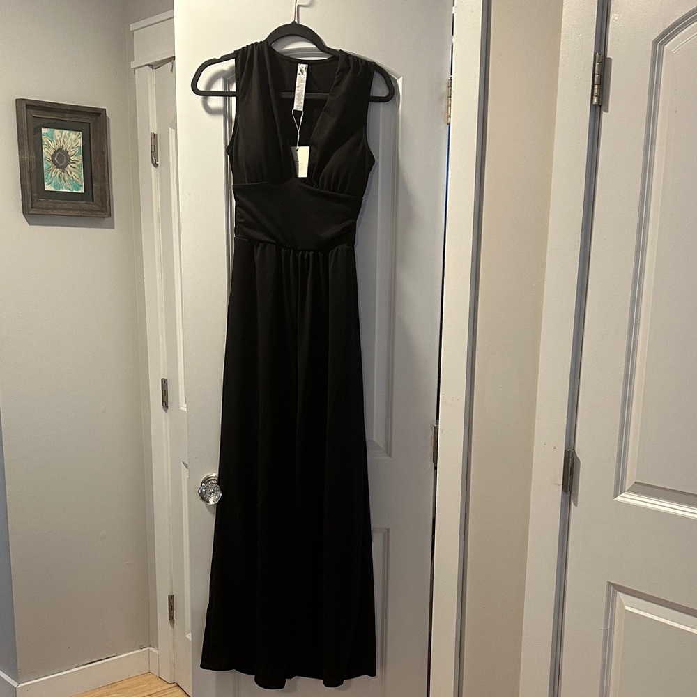 HALARA Black Maxi Dress